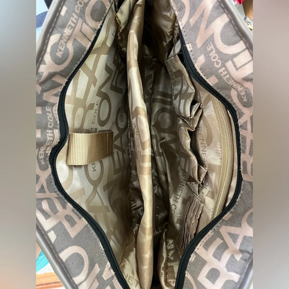 Kenneth Cole Reaction Tan and Black Laptop Bag